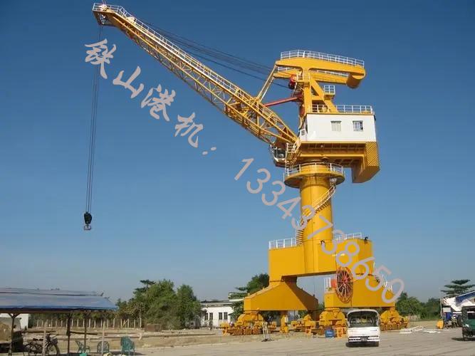 安徽亳州門(mén)座式起重機廠(chǎng)家設備裝置