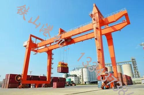 安徽池州軌道集裝箱門(mén)式起重機廠(chǎng)家型號齊全