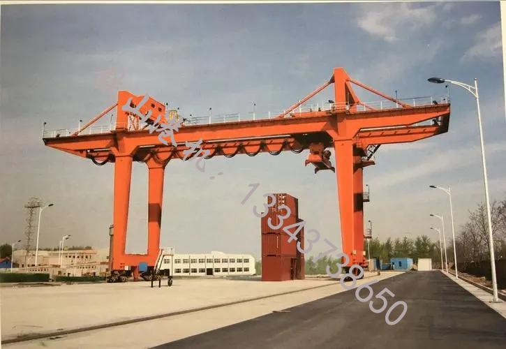 新型集裝箱龍門(mén)起重機（GJM30.5t）